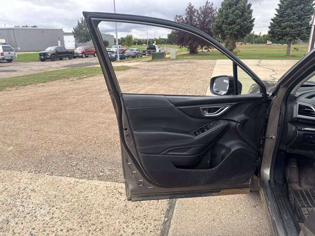 Used 2021 Subaru Forester Premium AWD/4WD image 19