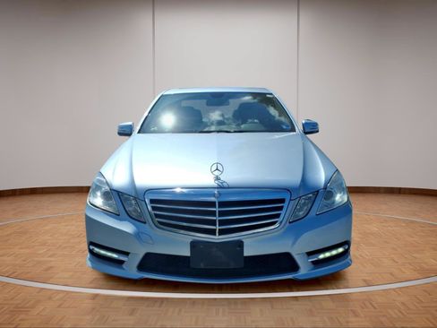 Used 2013 Mercedes-Benz E 350 4MATIC Sedan image 2