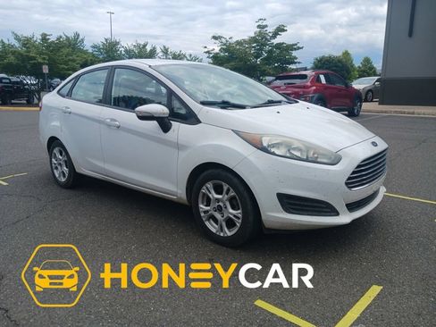 Used 2016 Ford Fiesta SE FWD image 1