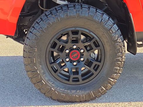 Certified 2024 Toyota 4Runner TRD Off-Road Premium w/ Off Road Premium Plus Package AWD/4WD image 12