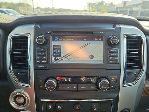 Used 2016 Nissan Titan SL image 24