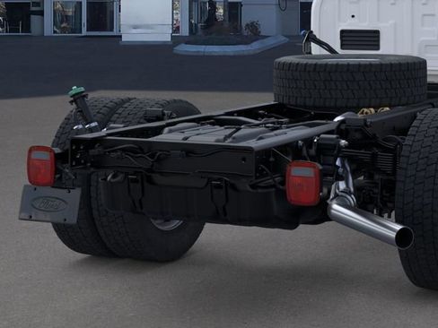 New 2026 Ford F550 4x4 Crew Cab image 21