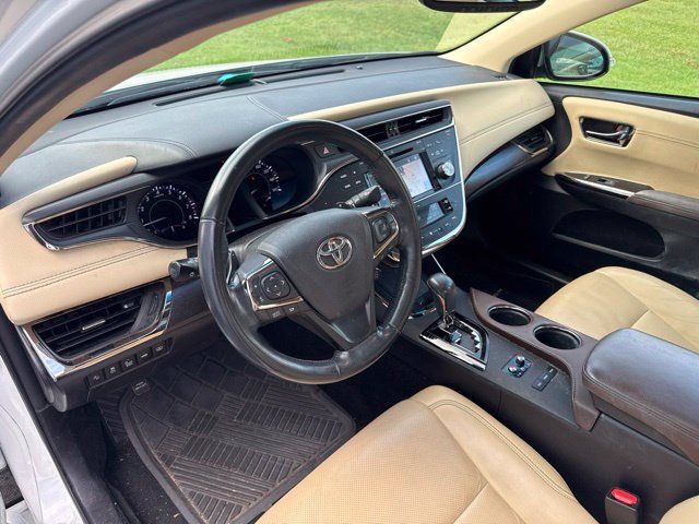 Used 2017 Toyota Avalon Limited w/ Carpet Mat Package FWD image 12