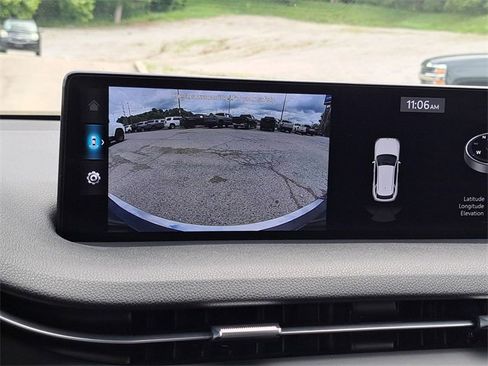 Used 2025 Genesis GV70 2.5T image 14