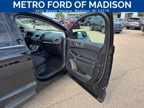 Used 2016 Ford Edge SEL AWD/4WD image 41