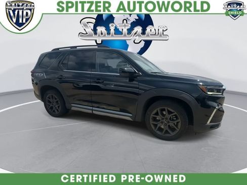 Used 2023 Honda Pilot Elite image 2