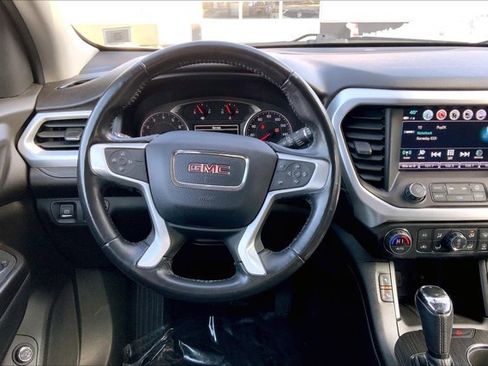 Used 2019 GMC Acadia SLT image 4
