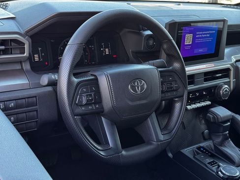 Used 2025 Toyota Tacoma SR5 AWD/4WD image 14
