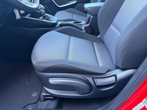 Used 2025 Kia Soul LX image 6