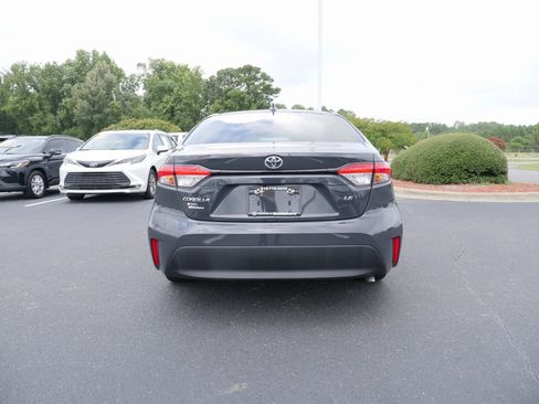 Used 2025 Toyota Corolla LE image 5