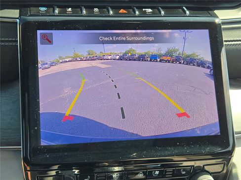 Used 2022 Jeep Grand Cherokee Overland w/ MOPAR Finishing Package image 31