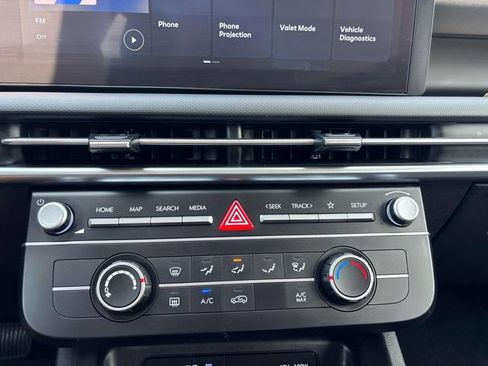 Certified 2025 Hyundai Tucson SE AWD/4WD image 20