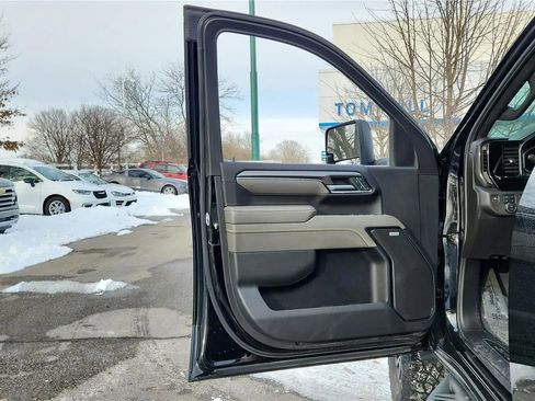 Used 2024 Chevrolet Silverado 2500 ZR2 image 28