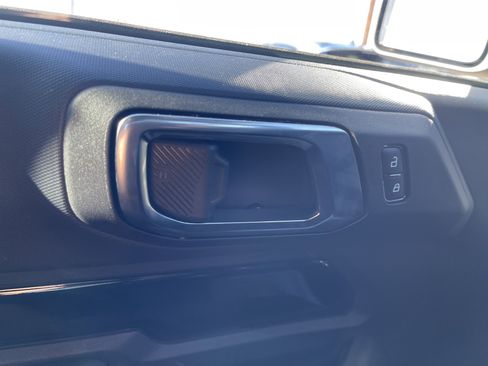 New 2025 Ford Bronco Base image 22