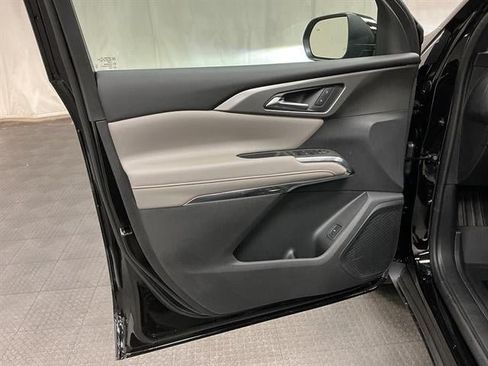 New 2026 Chevrolet Traverse LT w/ LPO, Floor Liner Package FWD image 20