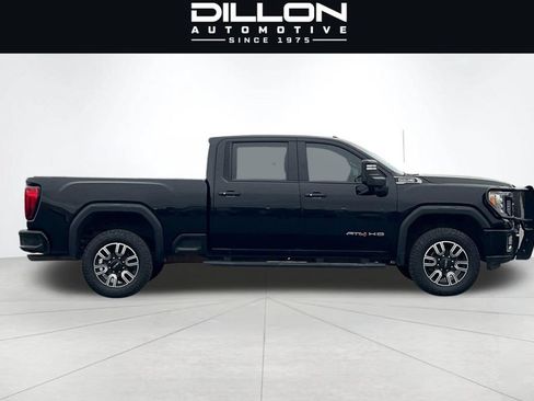 Used 2022 GMC Sierra 2500 AT4 AWD/4WD image 3