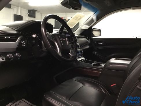 Used 2017 GMC Yukon SLT image 25