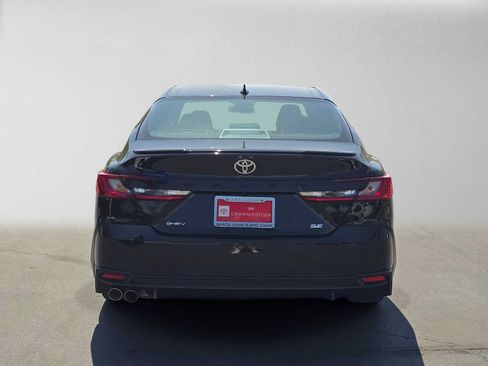 Certified 2026 Toyota Camry SE FWD image 4