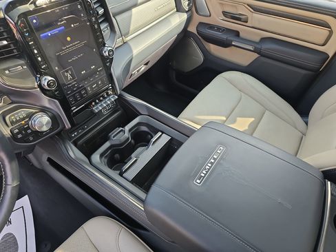 Used 2019 RAM 1500 Limited image 27