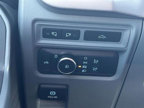 Used 2022 Ford F150 XLT w/ Equipment Group 302A High image 17