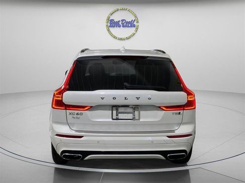 Used 2021 Volvo XC60 T5 R-Design AWD/4WD image 5