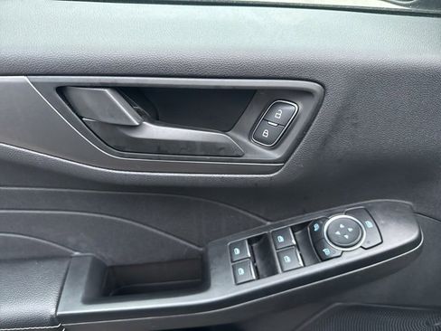 Used 2025 Ford Escape Active w/ Tech Pack #1 image 9