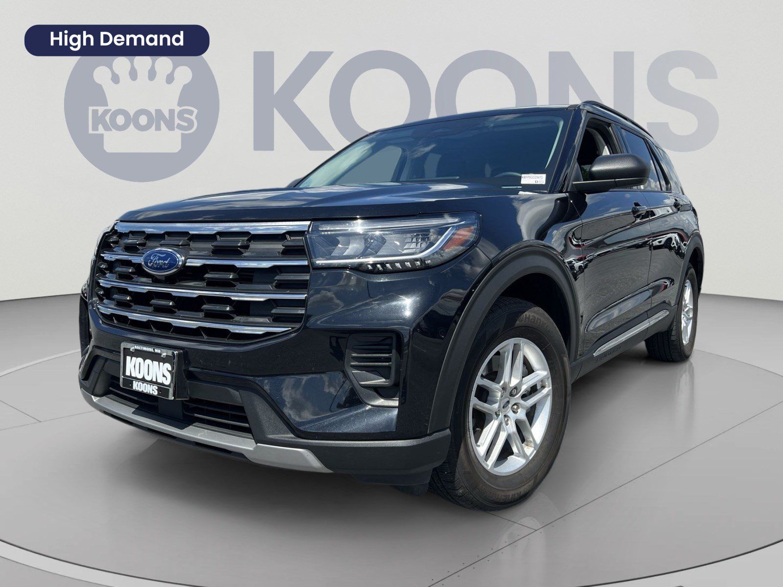 Certified 2025 Ford Explorer Active AWD/4WD image 1