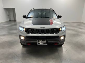 Used 2024 Jeep Compass Trailhawk video 2