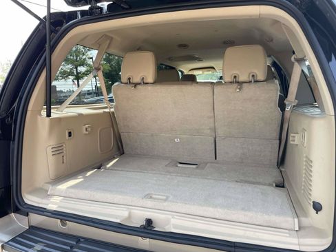 Used 2014 Ford Expedition EL XLT w/ Equipment Group 202A AWD/4WD image 28