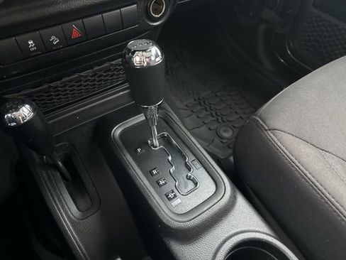 Used 2017 Jeep Wrangler Unlimited Sport w/ Quick Order Package 24S image 27