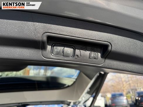 Used 2025 Ford Explorer Active w/ Active Comfort Package image 37