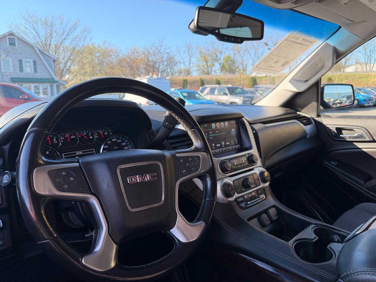 Used 2020 GMC Yukon SLE w/ SLE Value Package AWD/4WD image 10