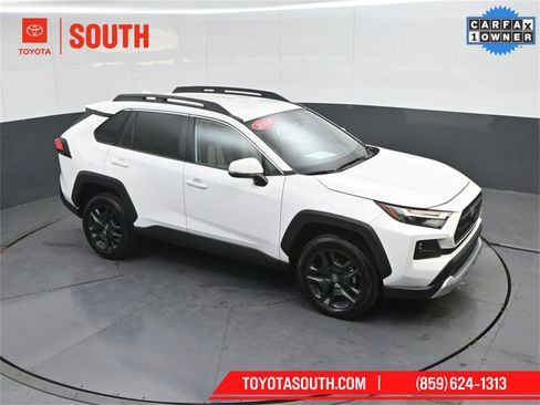 Used 2024 Toyota RAV4 Adventure image 43