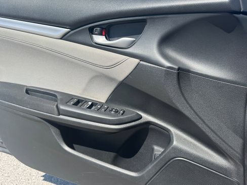 Used 2016 Honda Civic EX image 9