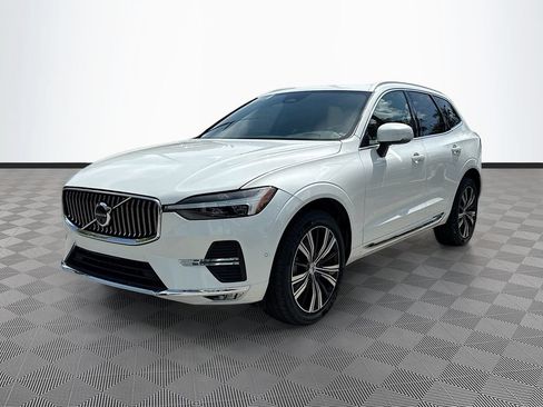 Used 2023 Volvo XC60 B5 Plus FWD image 3