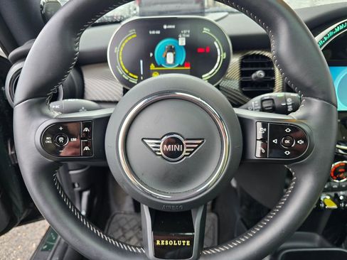 Used 2024 MINI Cooper SE w/ MINI Resolute Edition image 22