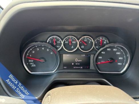 Used 2021 Chevrolet Tahoe Z71 w/ Luxury Package AWD/4WD image 23