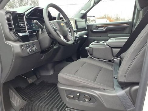 Used 2026 Chevrolet Silverado 1500 LT image 14