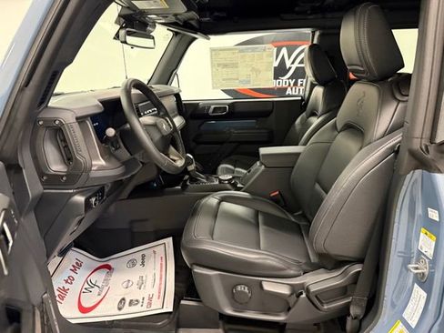 New 2025 Ford Bronco Badlands image 10