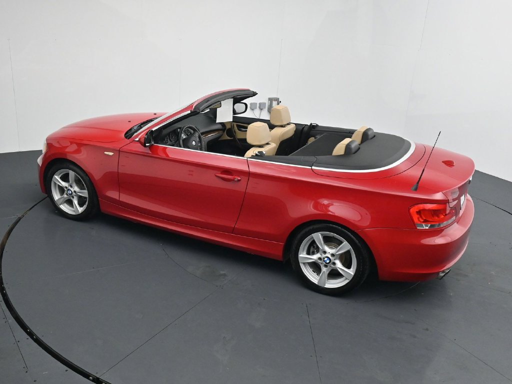 Used 2012 BMW 128i Convertible RWD image 24