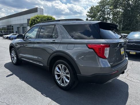 Certified 2023 Ford Explorer XLT w/ Equipment Group 202A AWD/4WD image 7