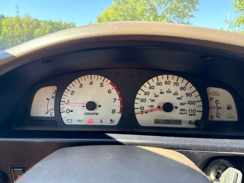 Used 2003 Toyota Tacoma 4x4 Xtracab V6 image 12