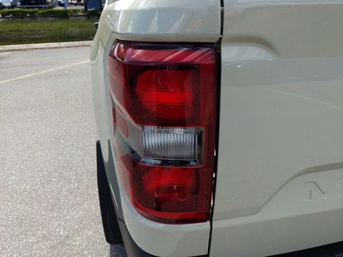 New 2025 Ford Maverick XLT w/ XLT Luxury Package image 11