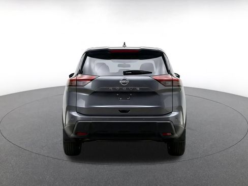 Used 2025 Nissan Rogue SV FWD image 8