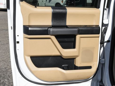 Used 2017 Ford F150 XLT w/ Equipment Group 301A Mid image 32