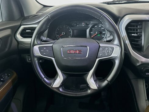 Used 2019 GMC Acadia SLE image 17