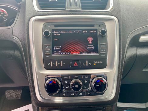 Used 2014 GMC Acadia SLT image 15