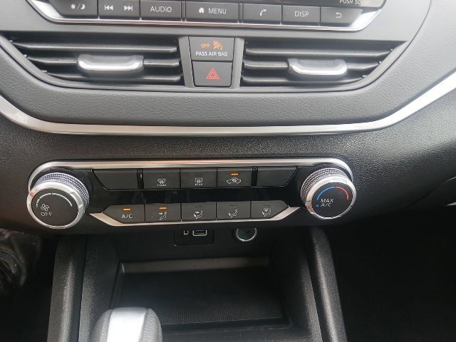 Used 2024 Nissan Altima 2.5 S FWD image 25