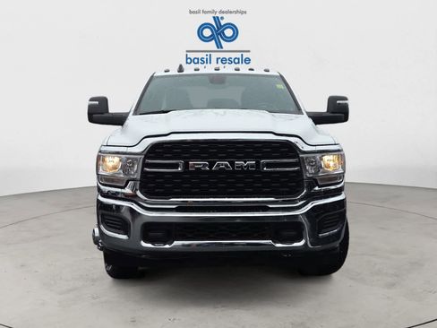 Used 2024 RAM 3500 SLT w/ Quick Order Package 2YG SLT image 9