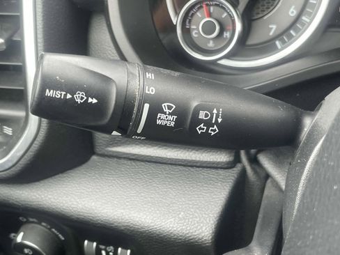 Used 2020 RAM 1500 Laramie AWD/4WD image 21